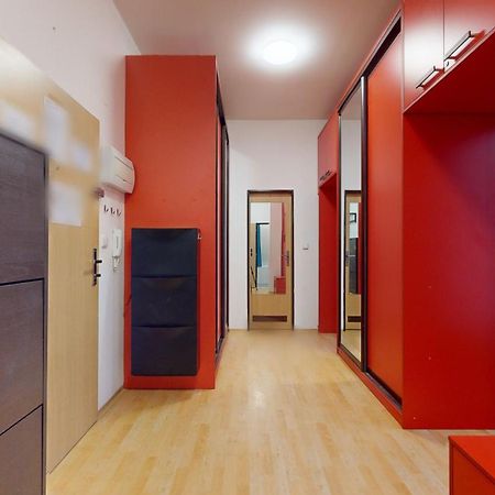 Apartman Topolova 912B Миловице Экстерьер фото