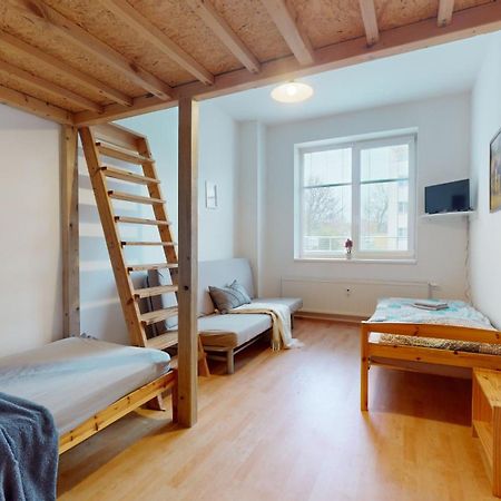 Apartman Topolova 912B Миловице Экстерьер фото